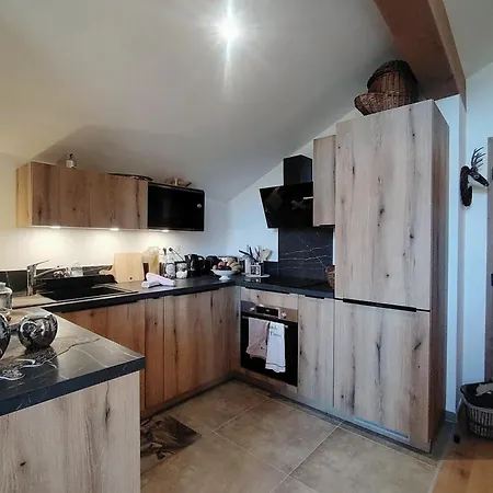 Homency - L'expression C32 Apartment *